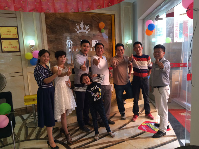 陶瓷一线品牌888集团电子游戏瓷砖都昌店周年庆签单不休，喜报来袭