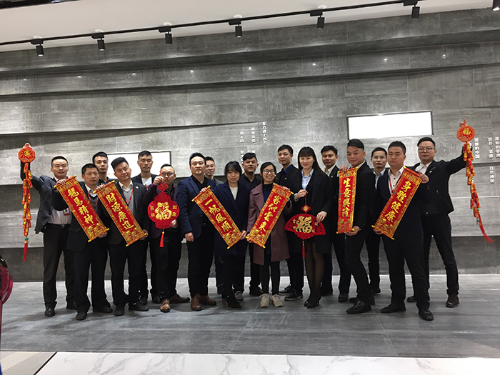 20180129103139250 888集团电子游戏2017年终总结暨赞美大会盛大召开